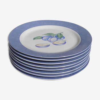Set of 8 plates decorated with plums