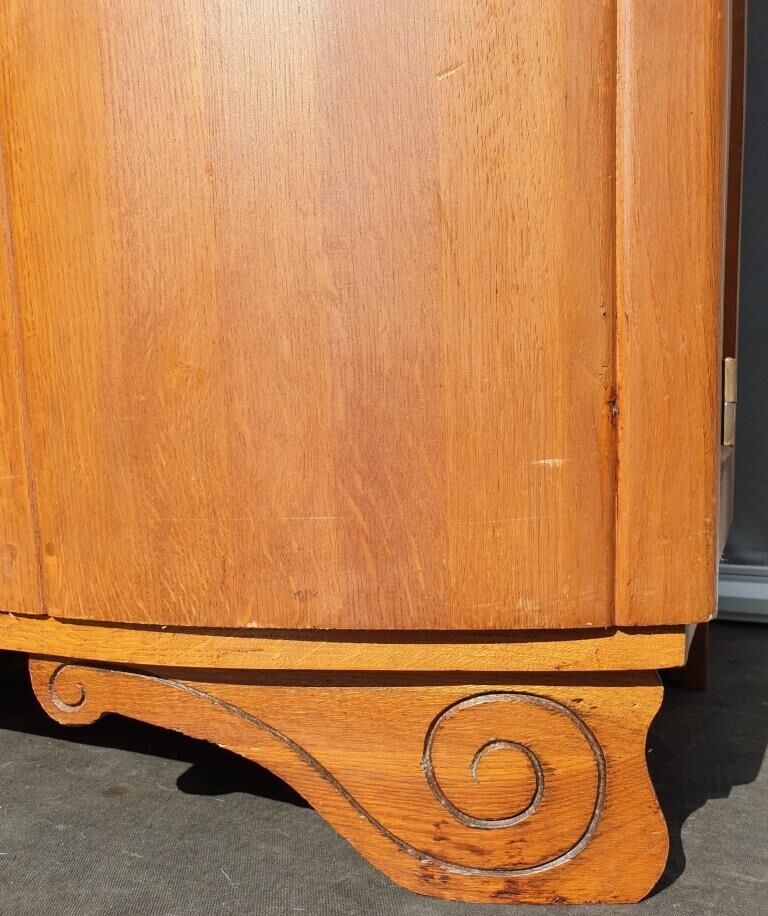 Library Art Deco cabinet curved lines L155