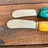 2 slipware knives