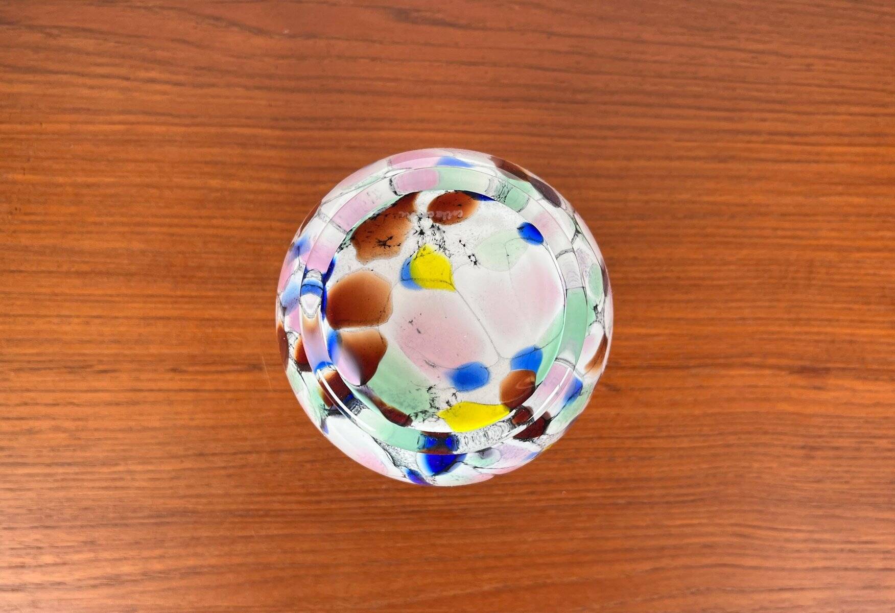 Postmodern glass vase by Hans Jürgen Richartz for the Richartz art collection, 1980s.