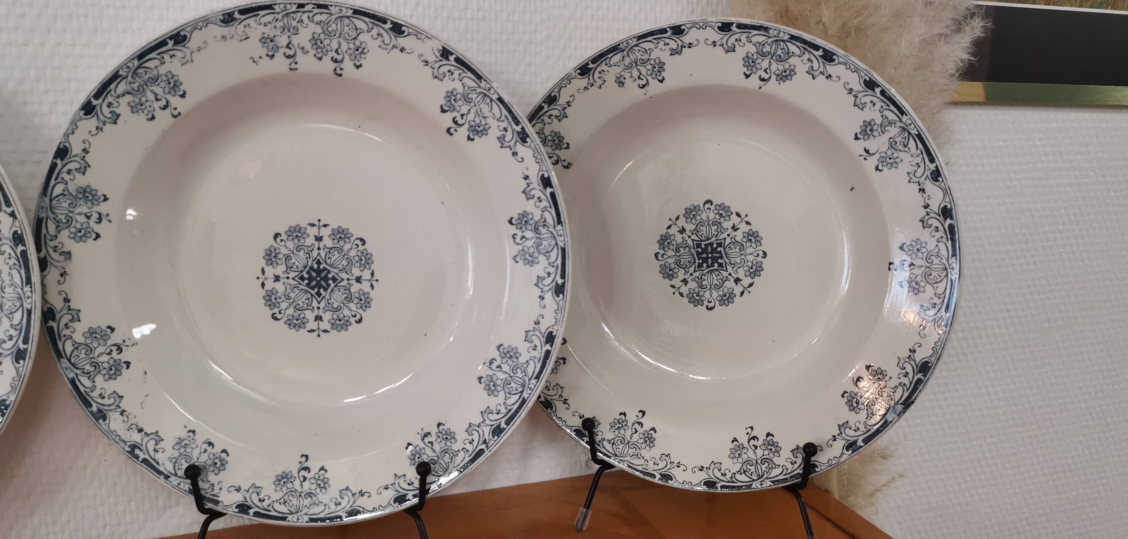 4 hollow iron earthenware plates, Mignon model, H & Cie