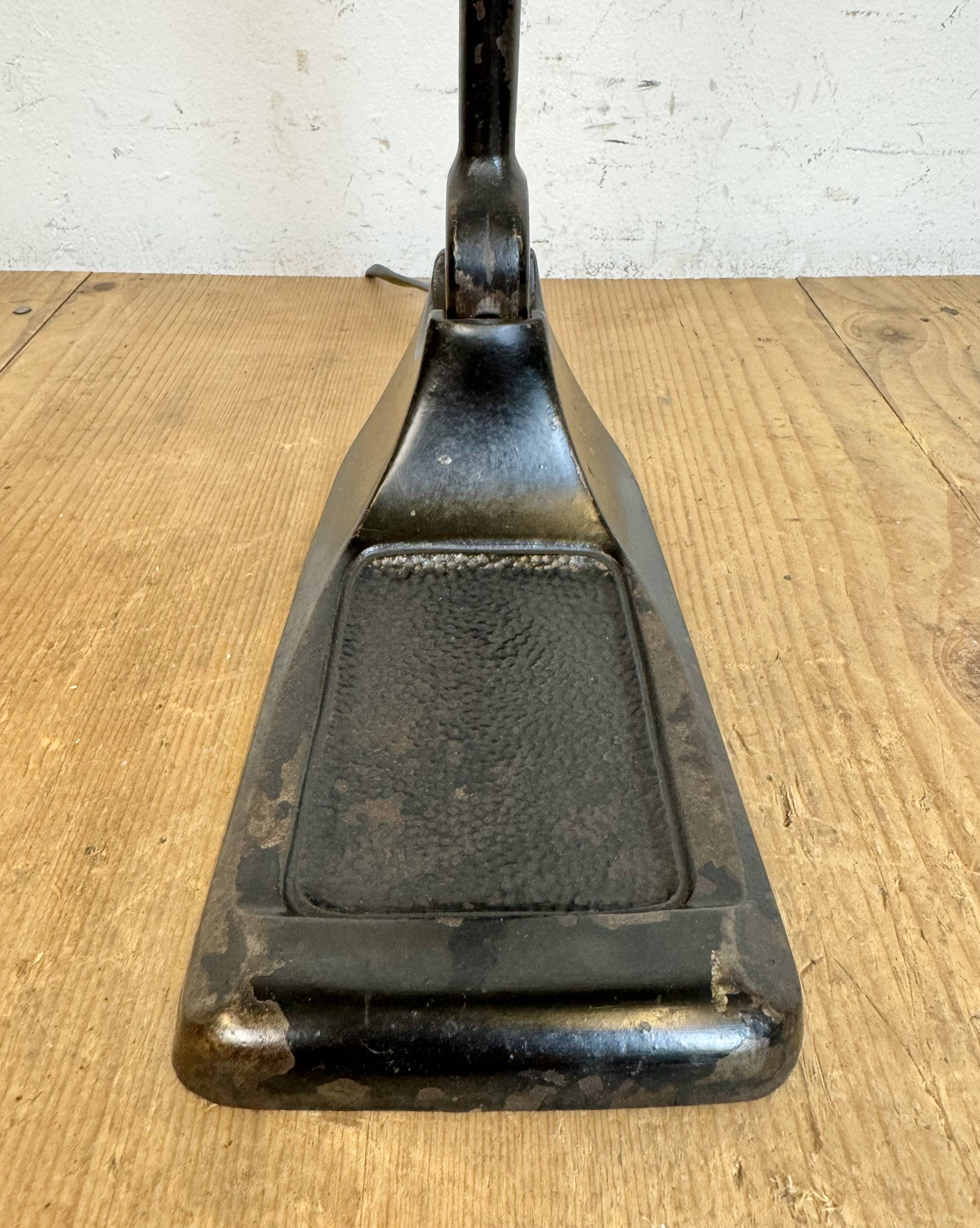 Lampe de Banque Vintage en Émail Vert de BUR, 1930s