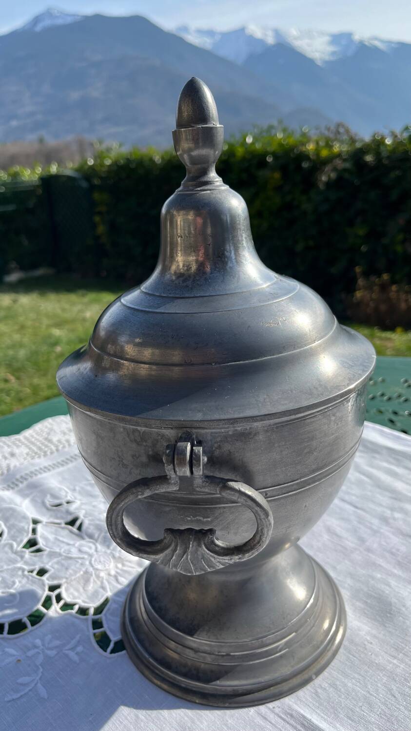 Vintage pewter vase with 2 handles