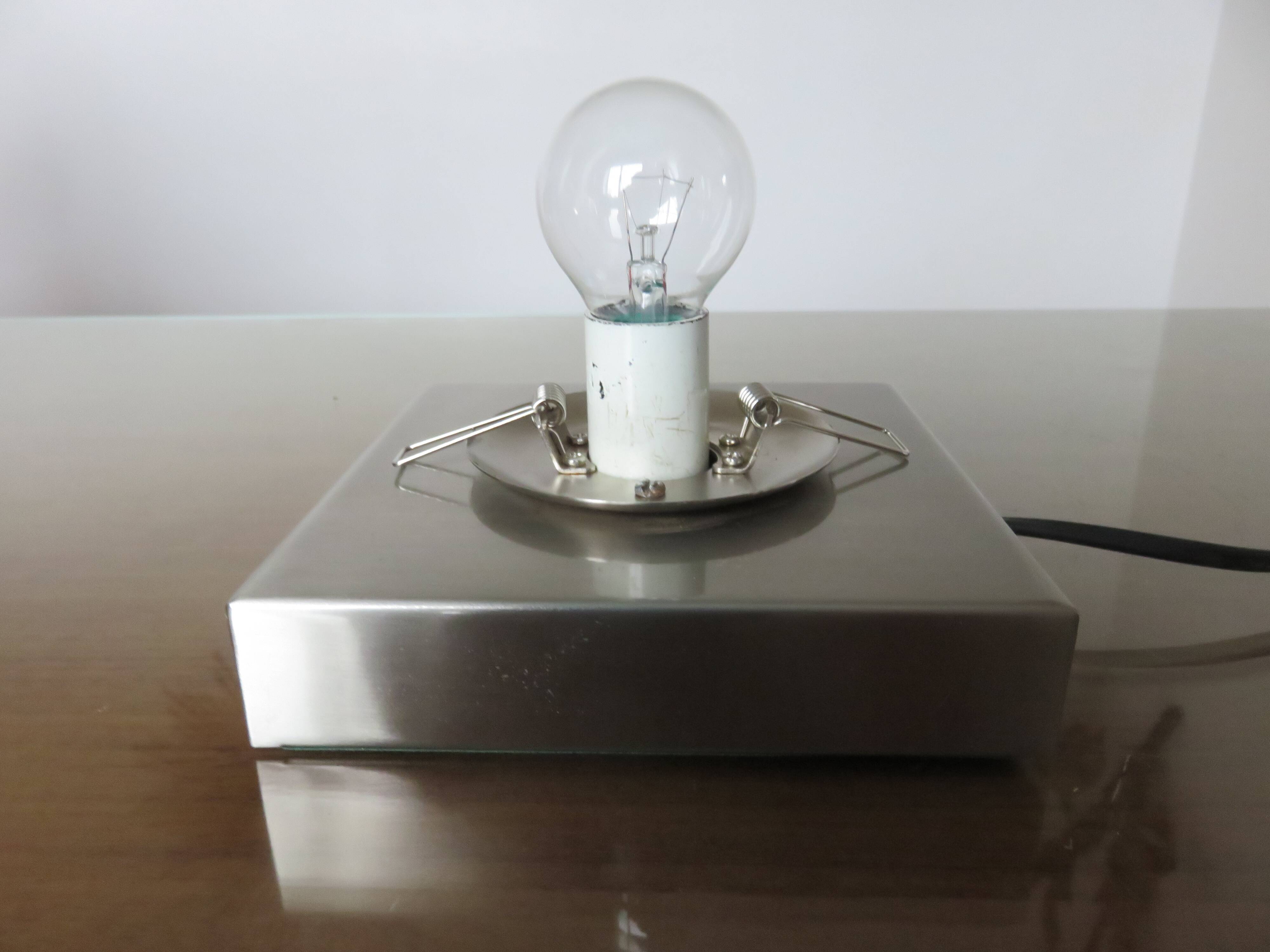 Lampe métal chromé et opaline années 80 90