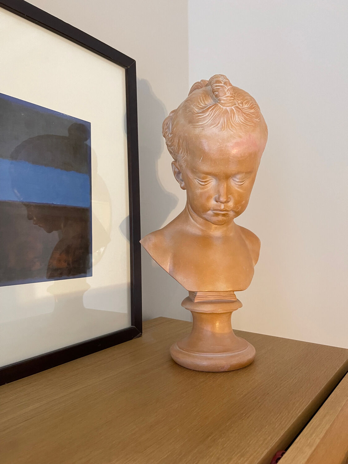 Bust of a little girl
