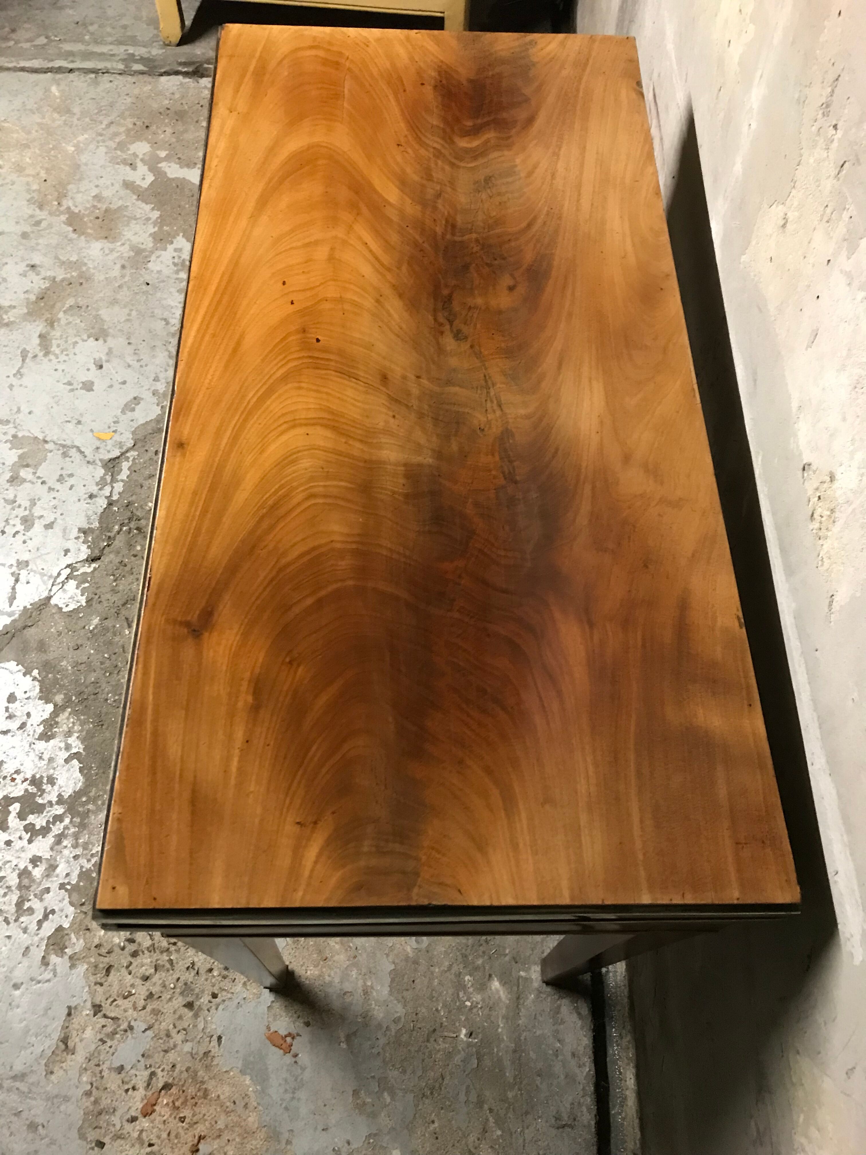 Board games table 19th