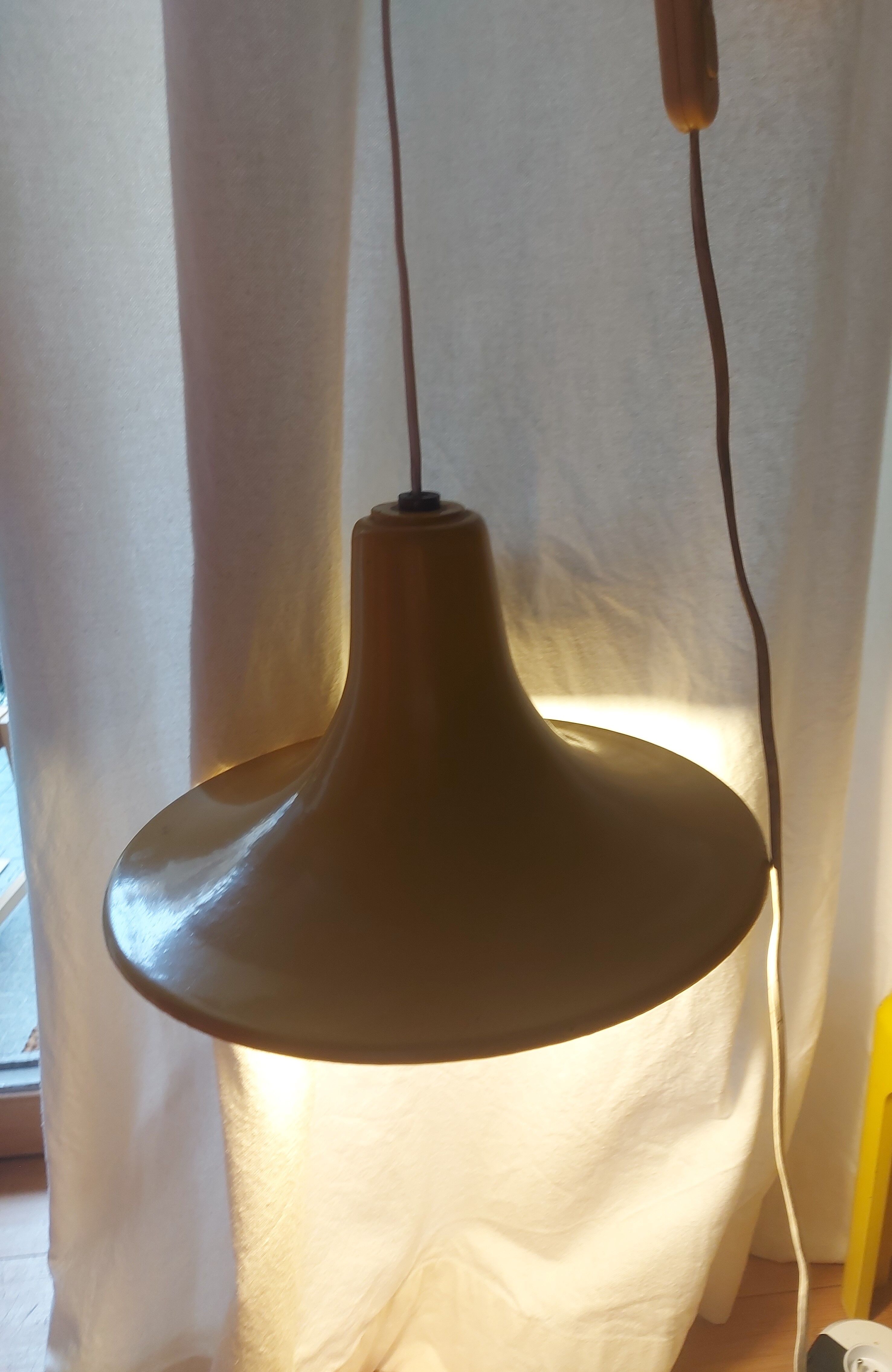 Suspension type indus in yellow metal