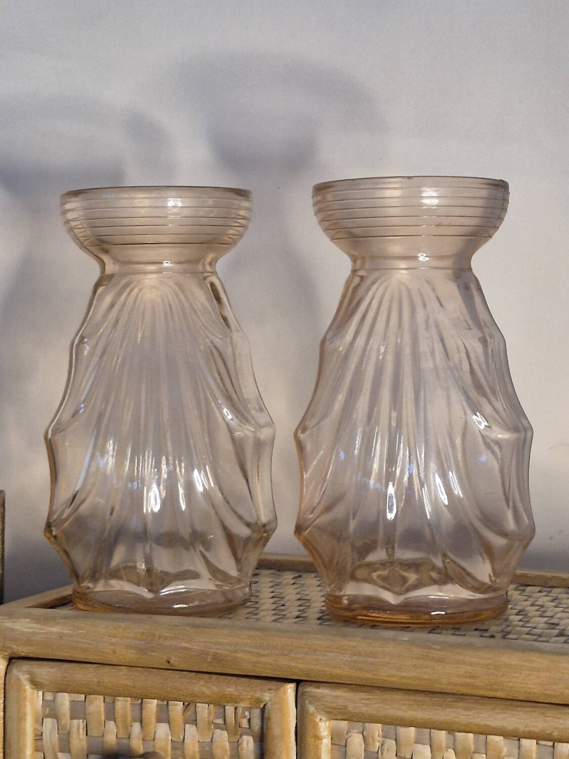 Bulb vases