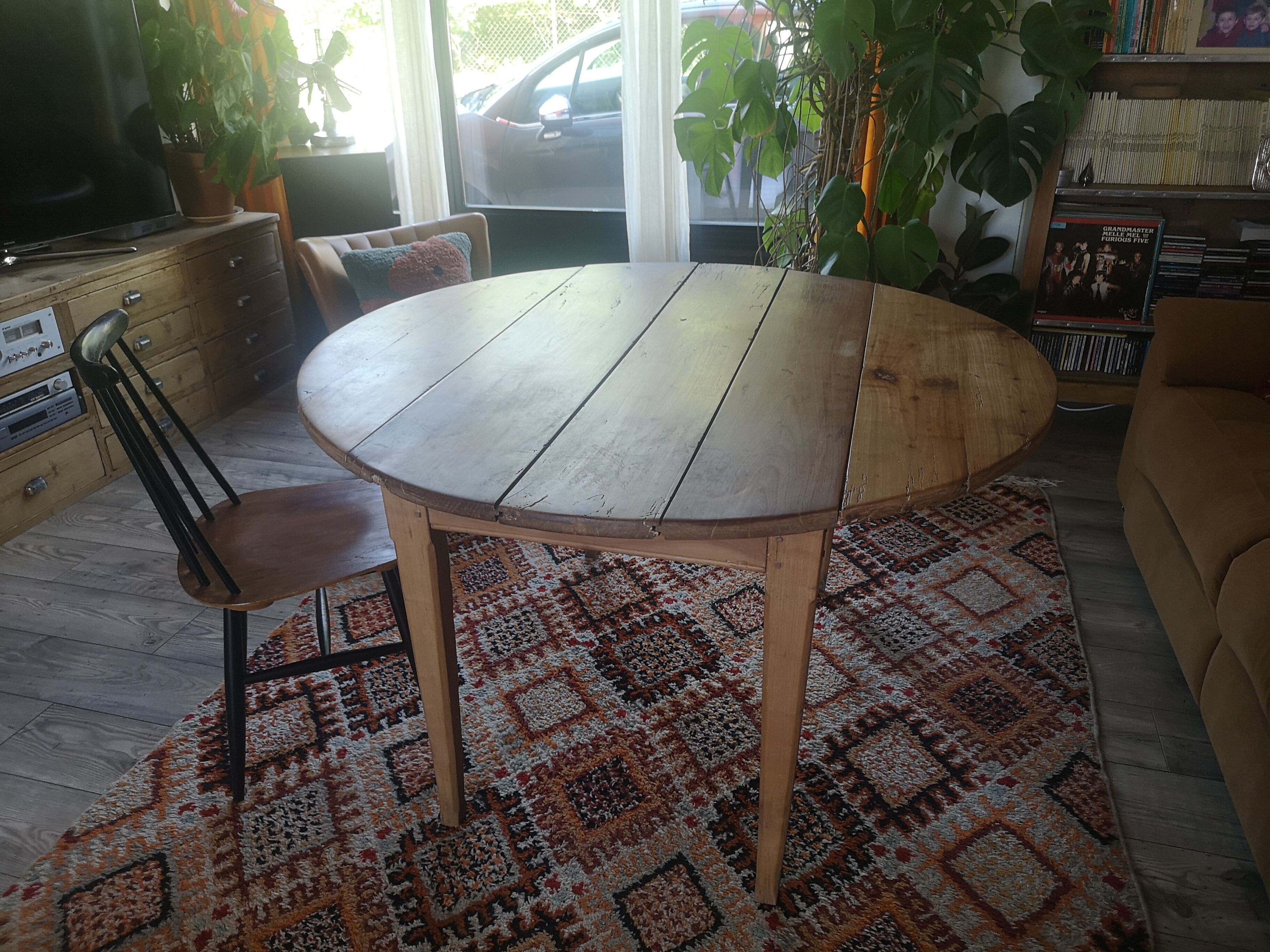 Table de ferme ronde D 130 cm