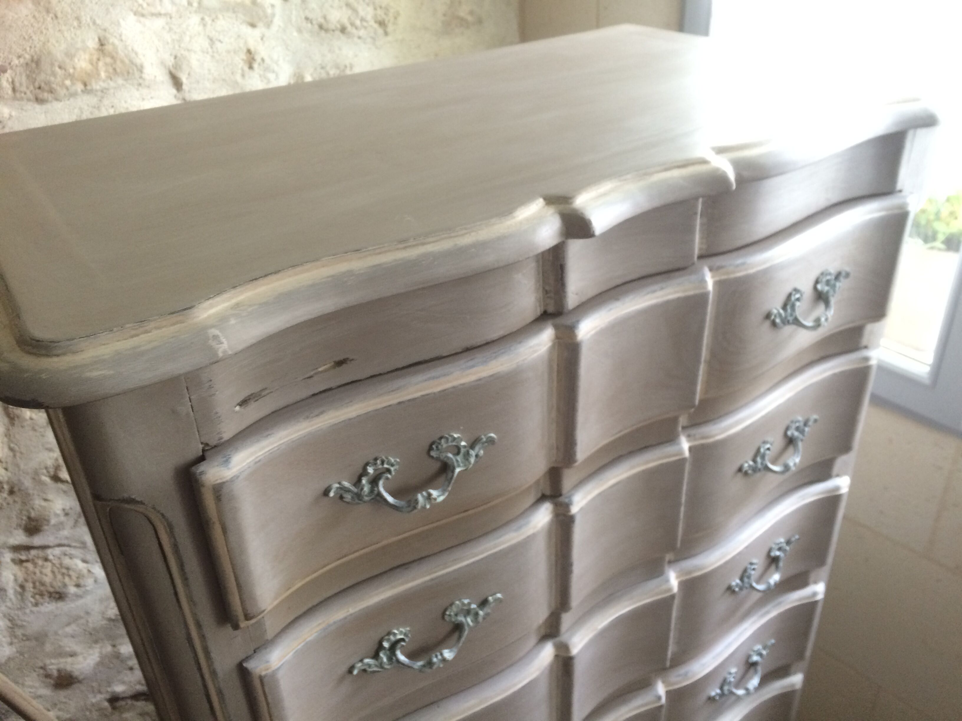 Semainier arbalète de style Louis XV sept tiroirs