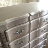 Semainier arbalète de style Louis XV sept tiroirs