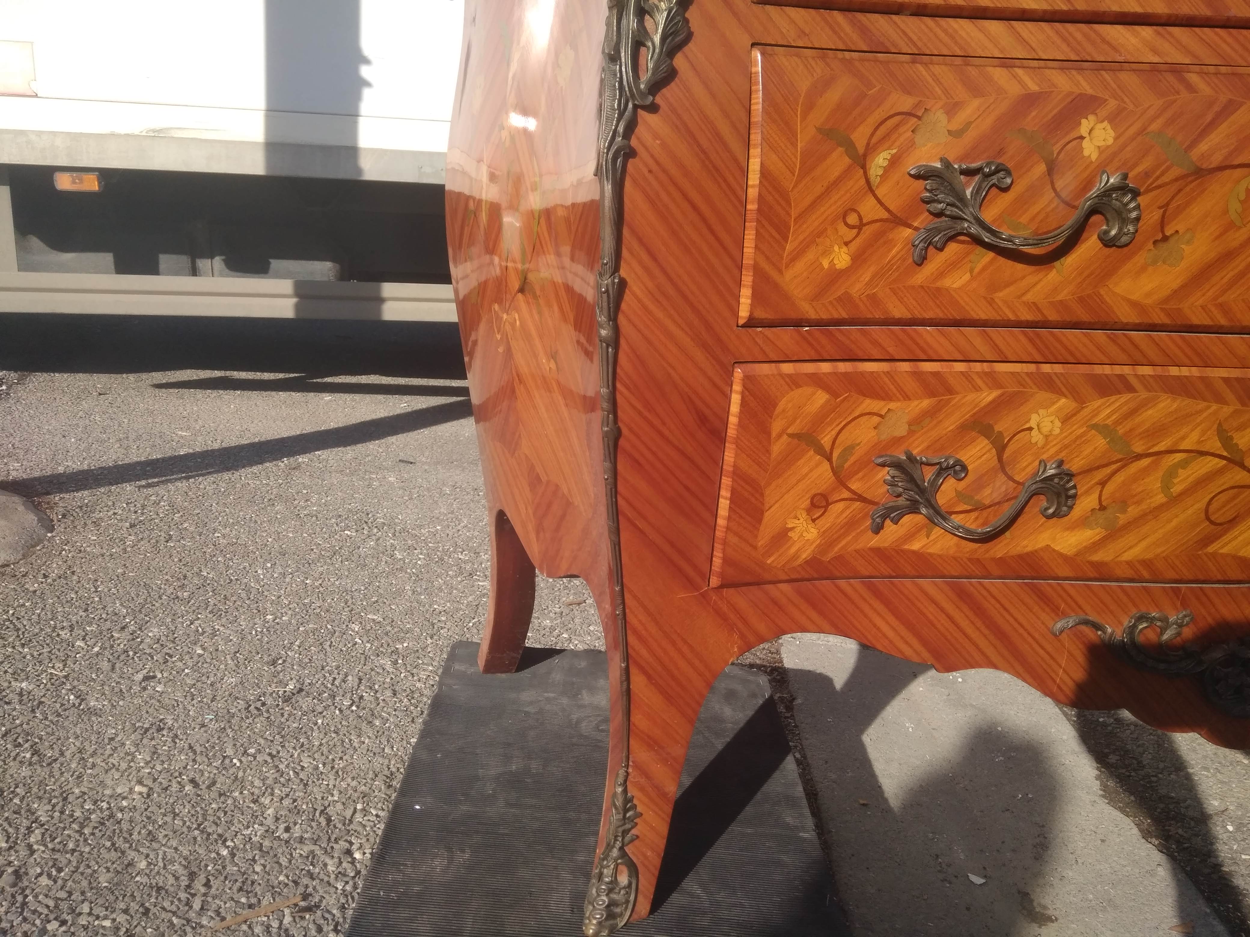 Curved 3-drawer Louis XV drawers from the 1950s