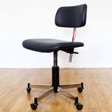 Giroflex office chair