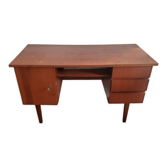 Scandinavian desk in oak wood
