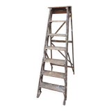Painter's stepladder in solid beech