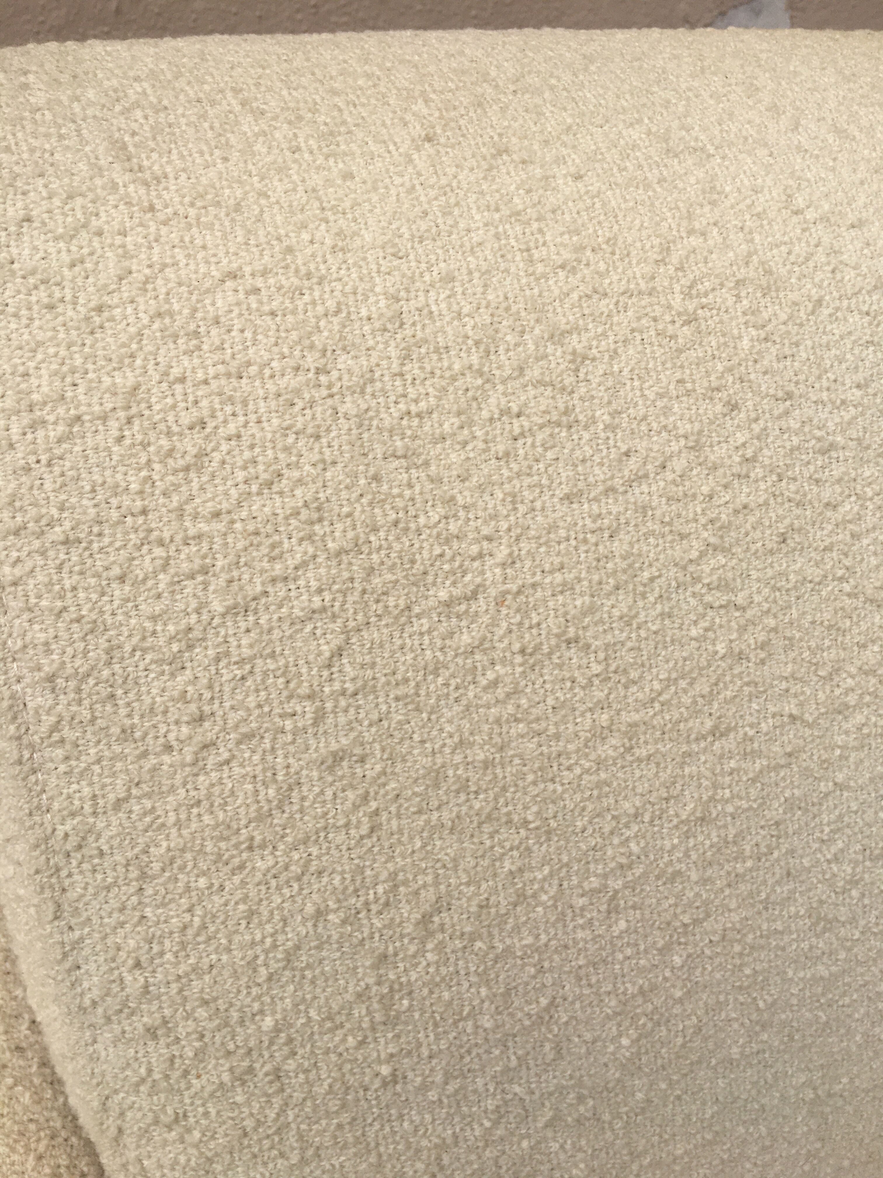 Artifort Series 691 chairs in white wool