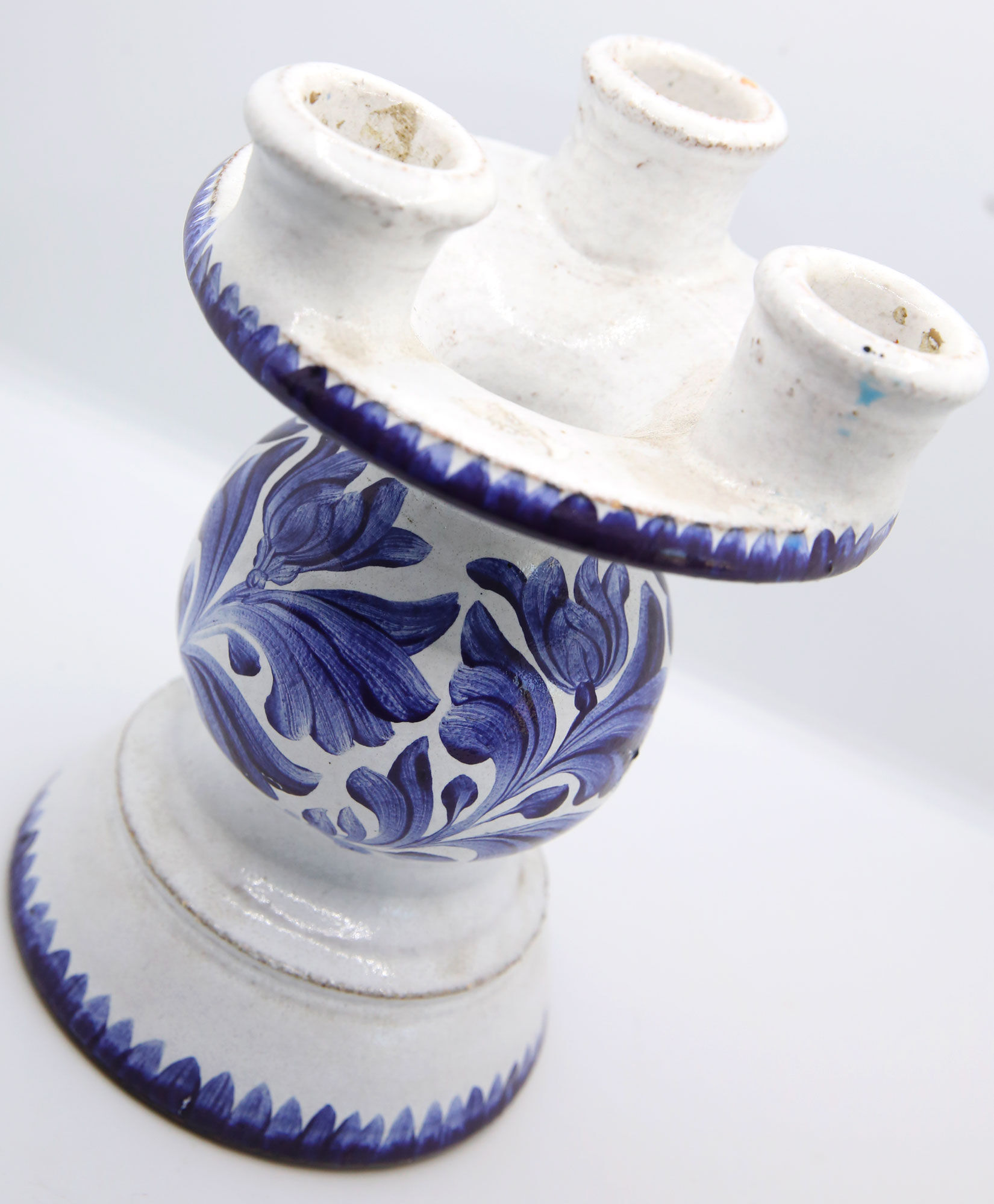 Triple candle holder in Biot earthenware with blue flower patterns