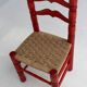 Ensemble de chaises rouges en jonc italien