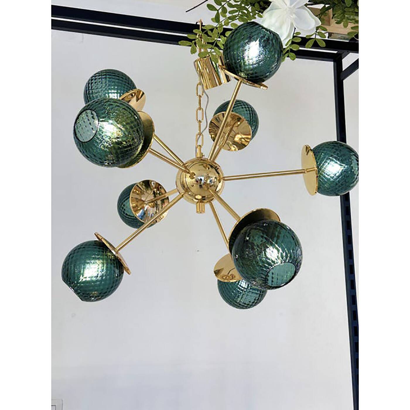 Italian Gold Chandelier Sputnik in Murano Glass Style Green "Balloton"