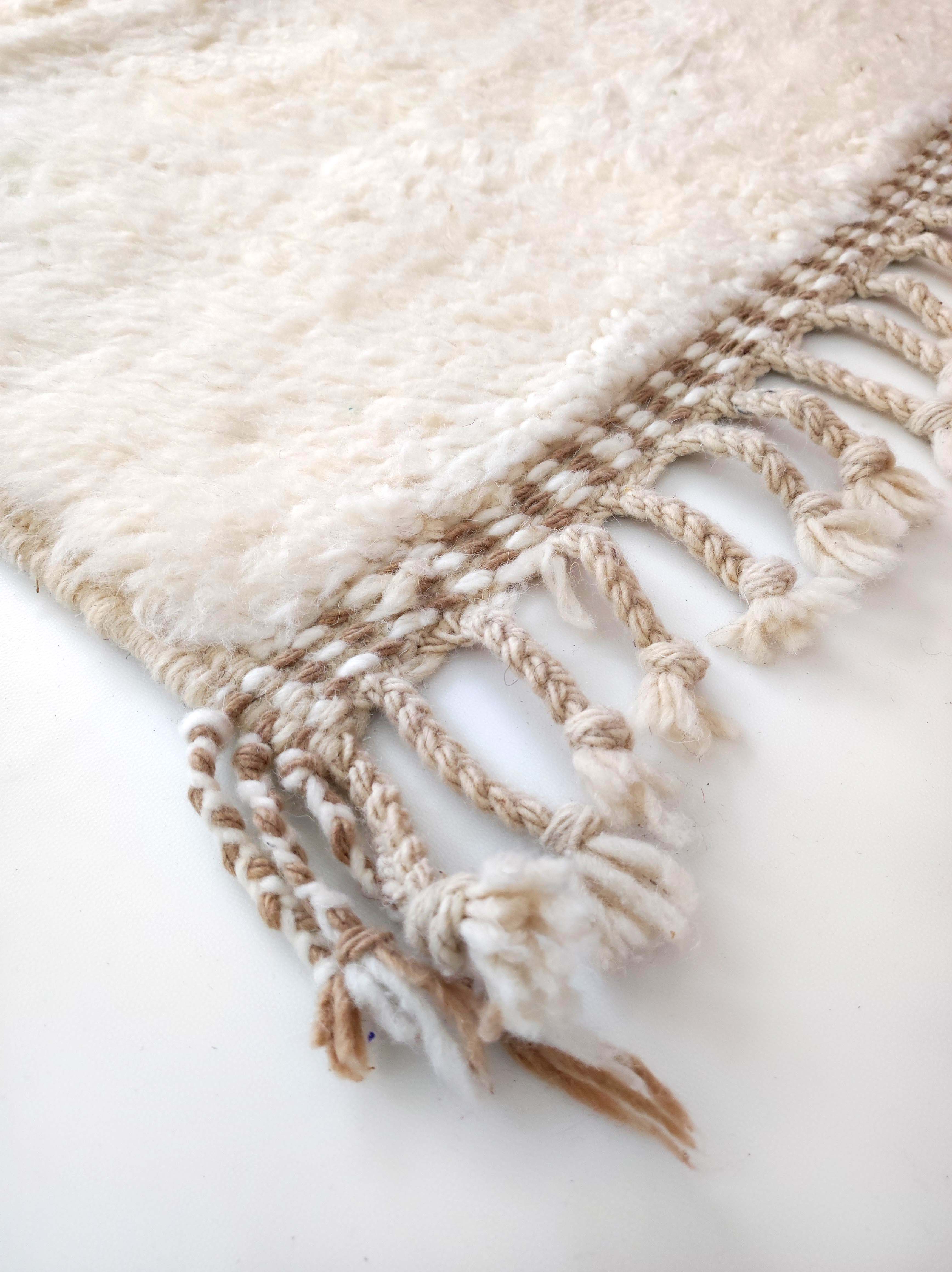 Moroccan Berber carpet Beni ouarain ecru with brown patterns 233x169cm