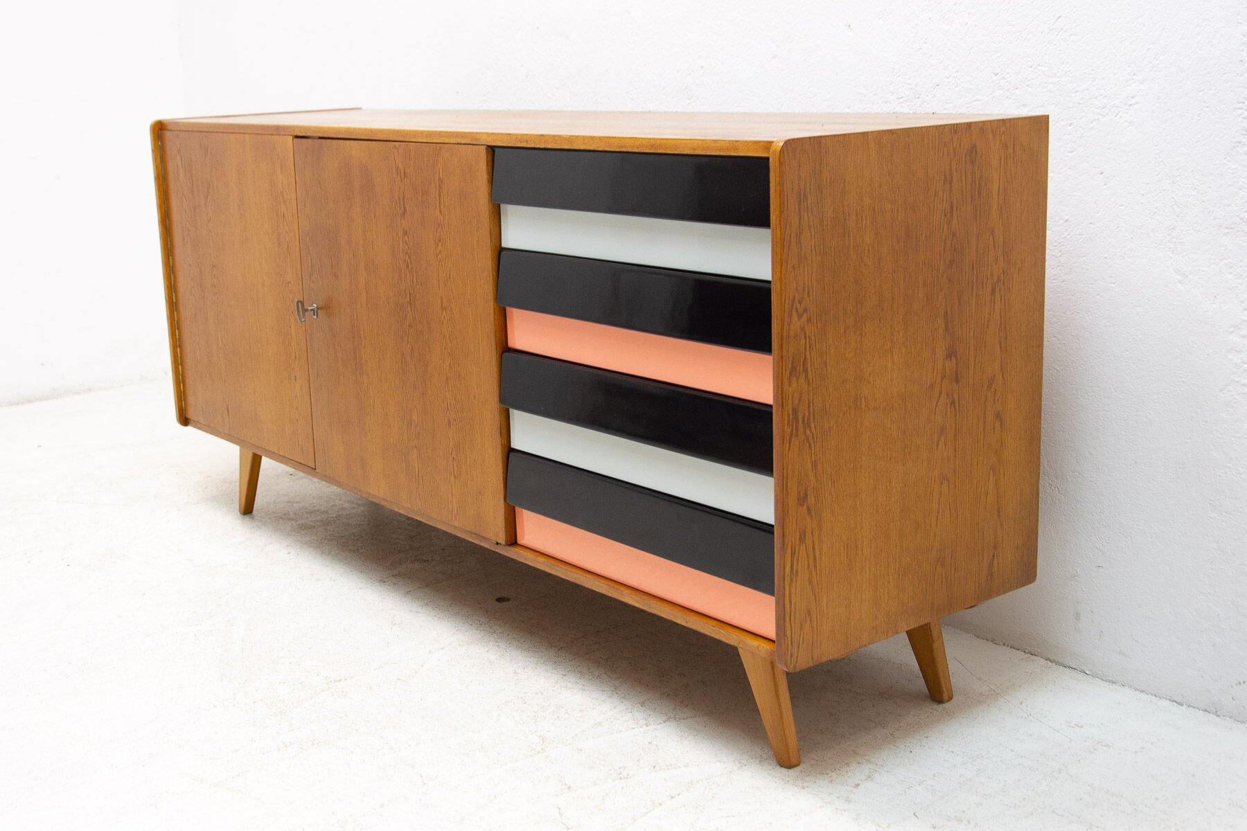 Mid Century U-460 sideboard by Jiří Jiroutek for Interiér Praha