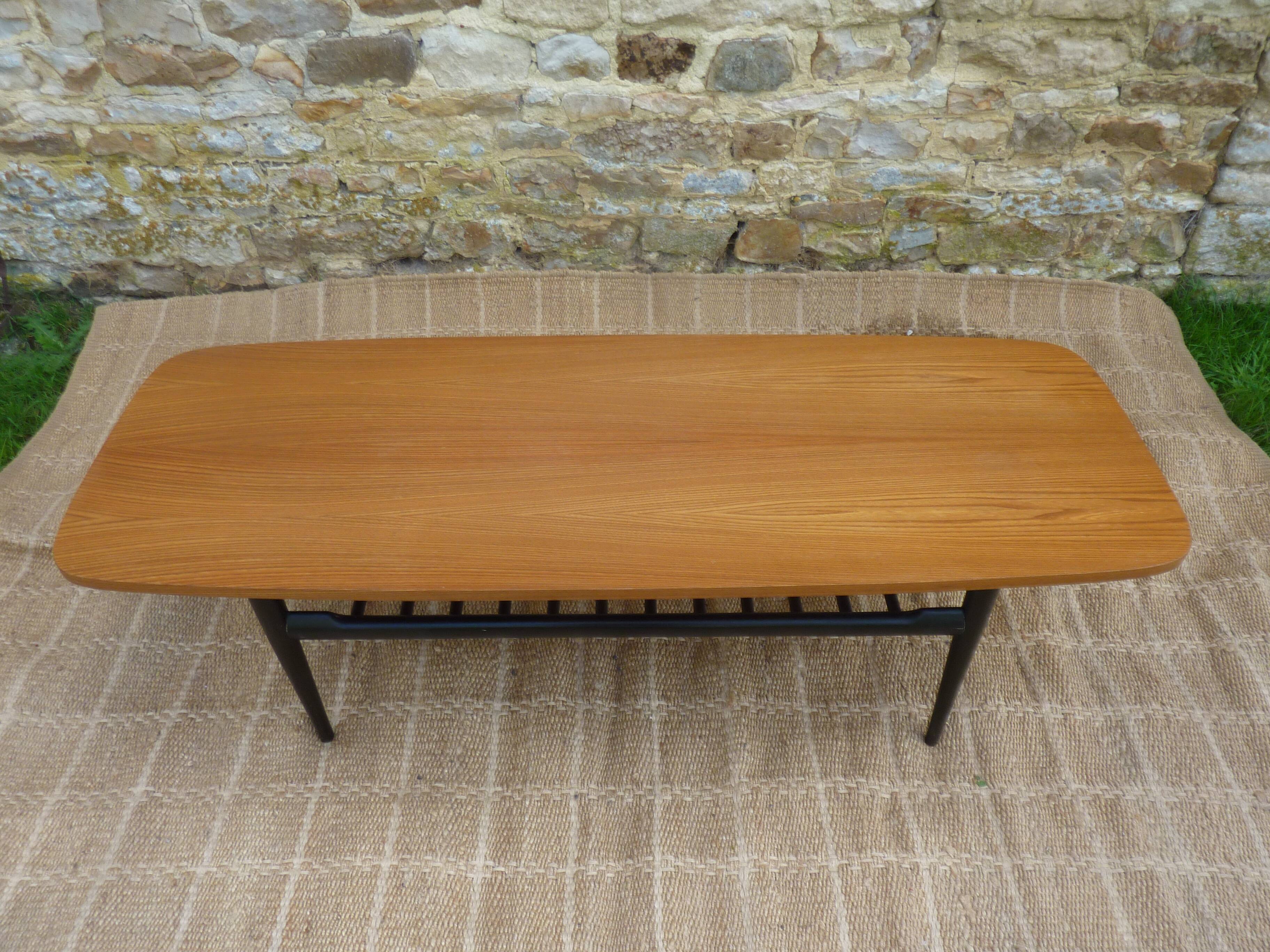 Scandinavian coffee table 60