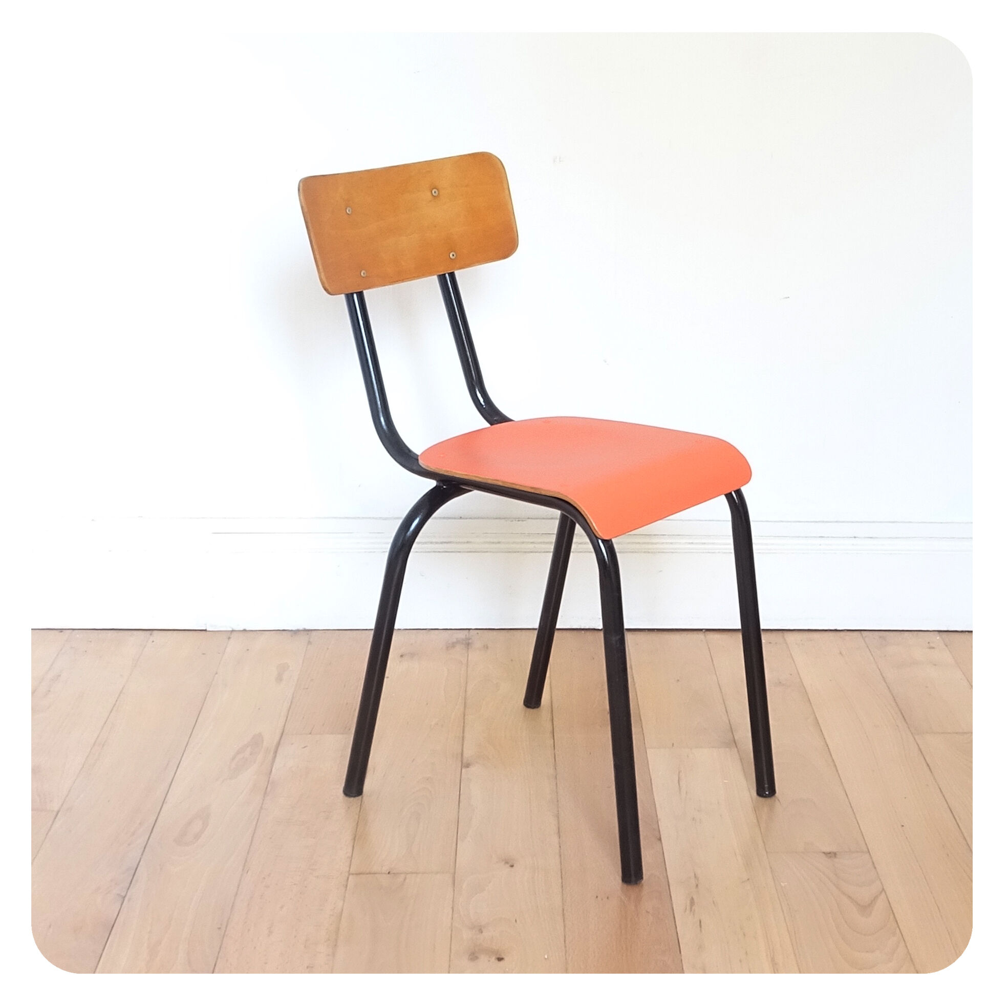 Ensemble de 4 chaises d'école vintage