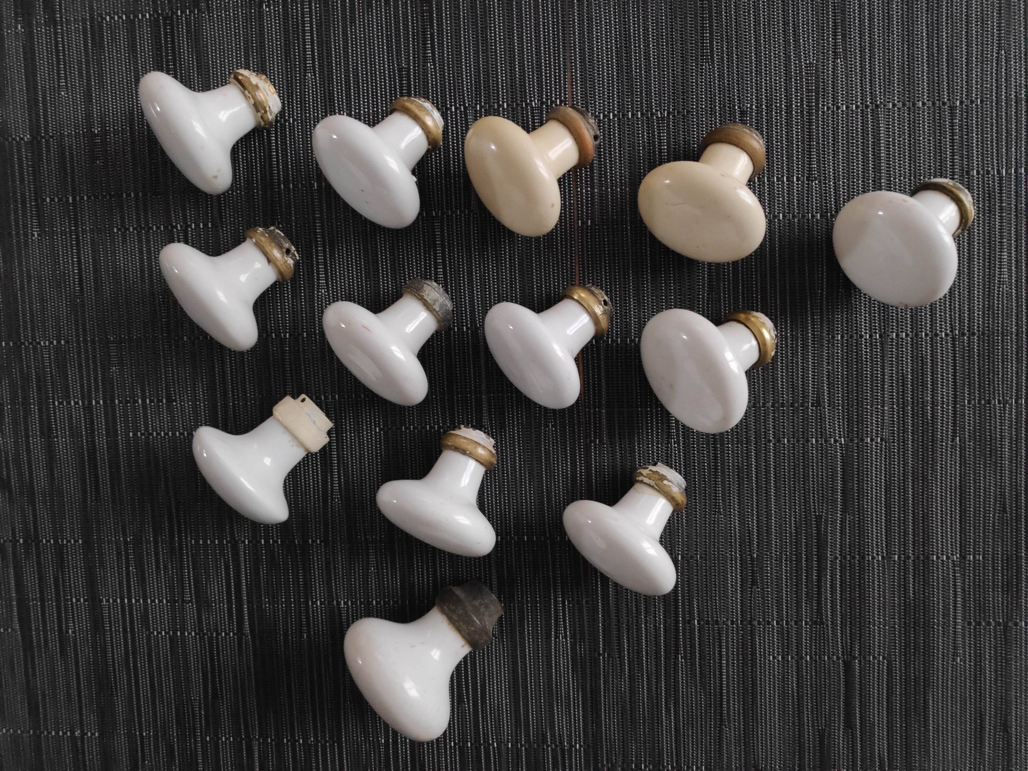 Porcelain handles - Set 1