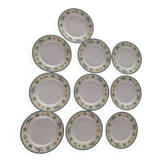 Set of 10 plates