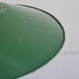 Enamelled sheet metal suspension