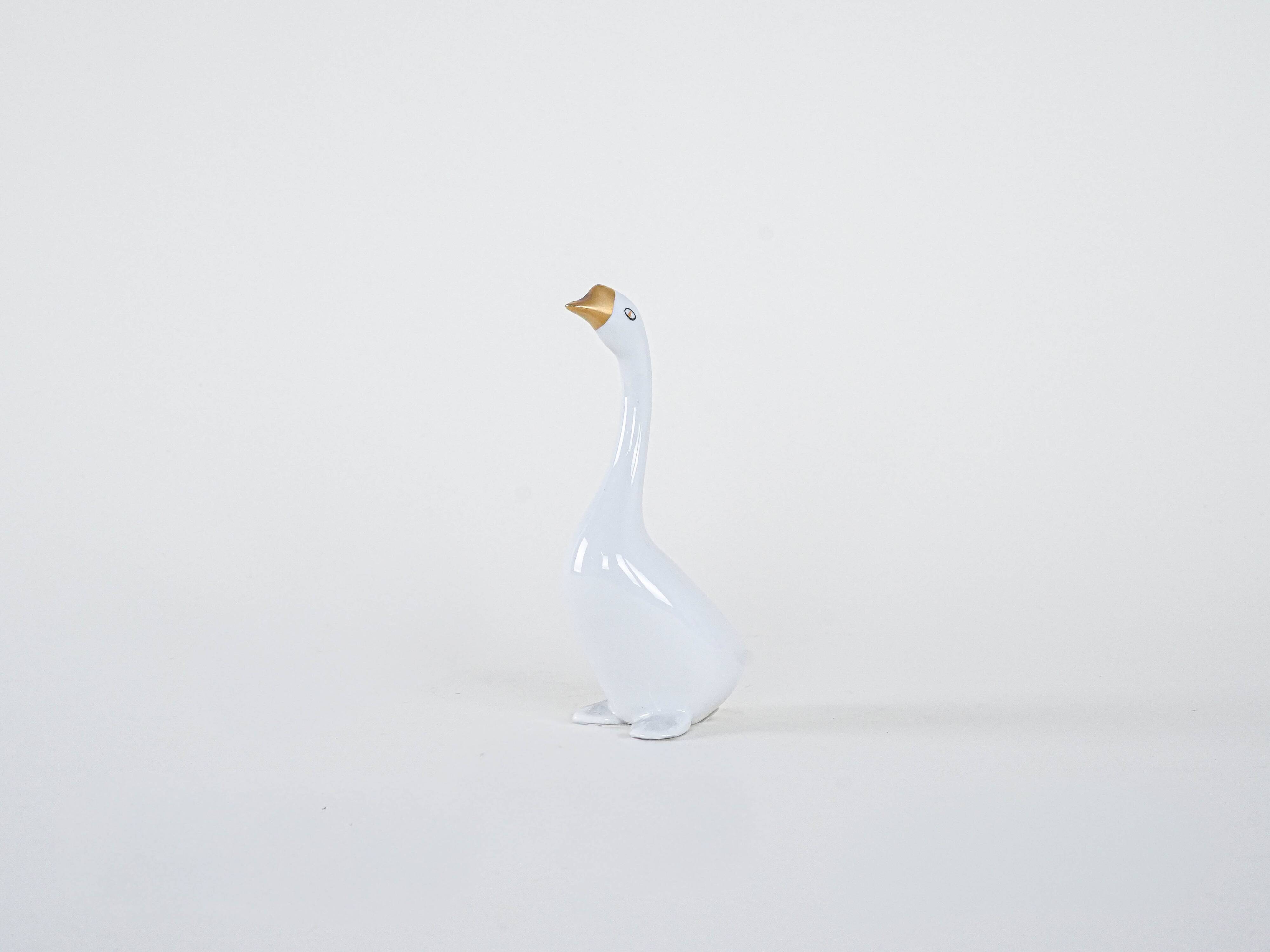 Porcelain goose figurine, Hungarian design, 1960s,manufactured by Holloháza