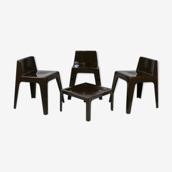 Set ode 3 chairs and 1 coffee table, fiberglass, chocolate color, France, cira 1970
