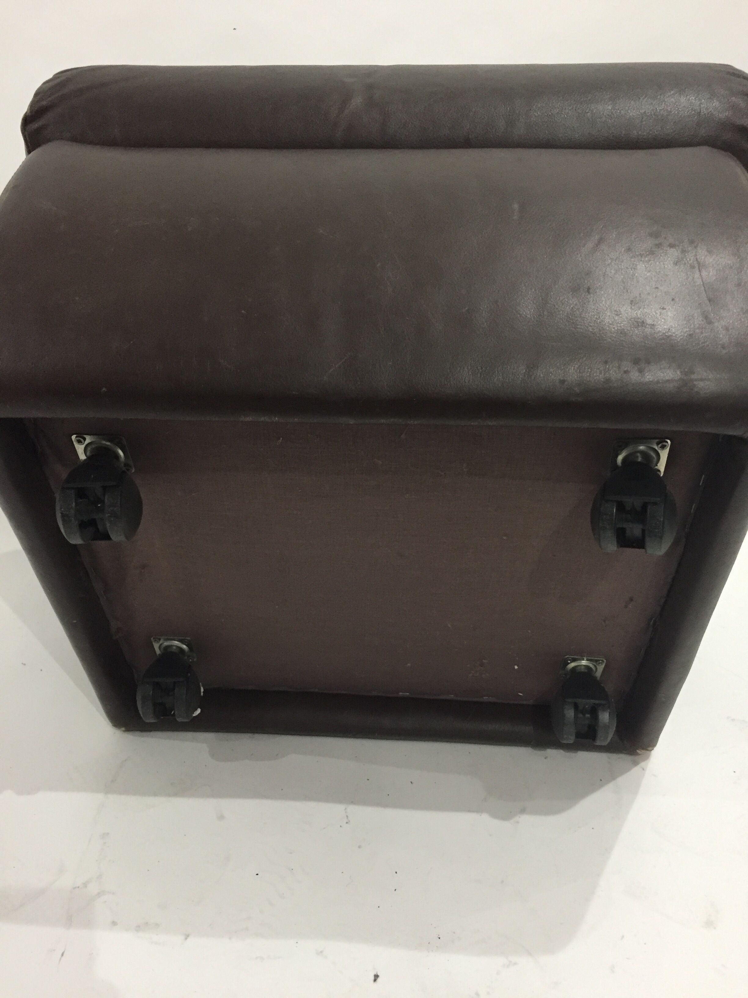 Guermonprez leather footrest