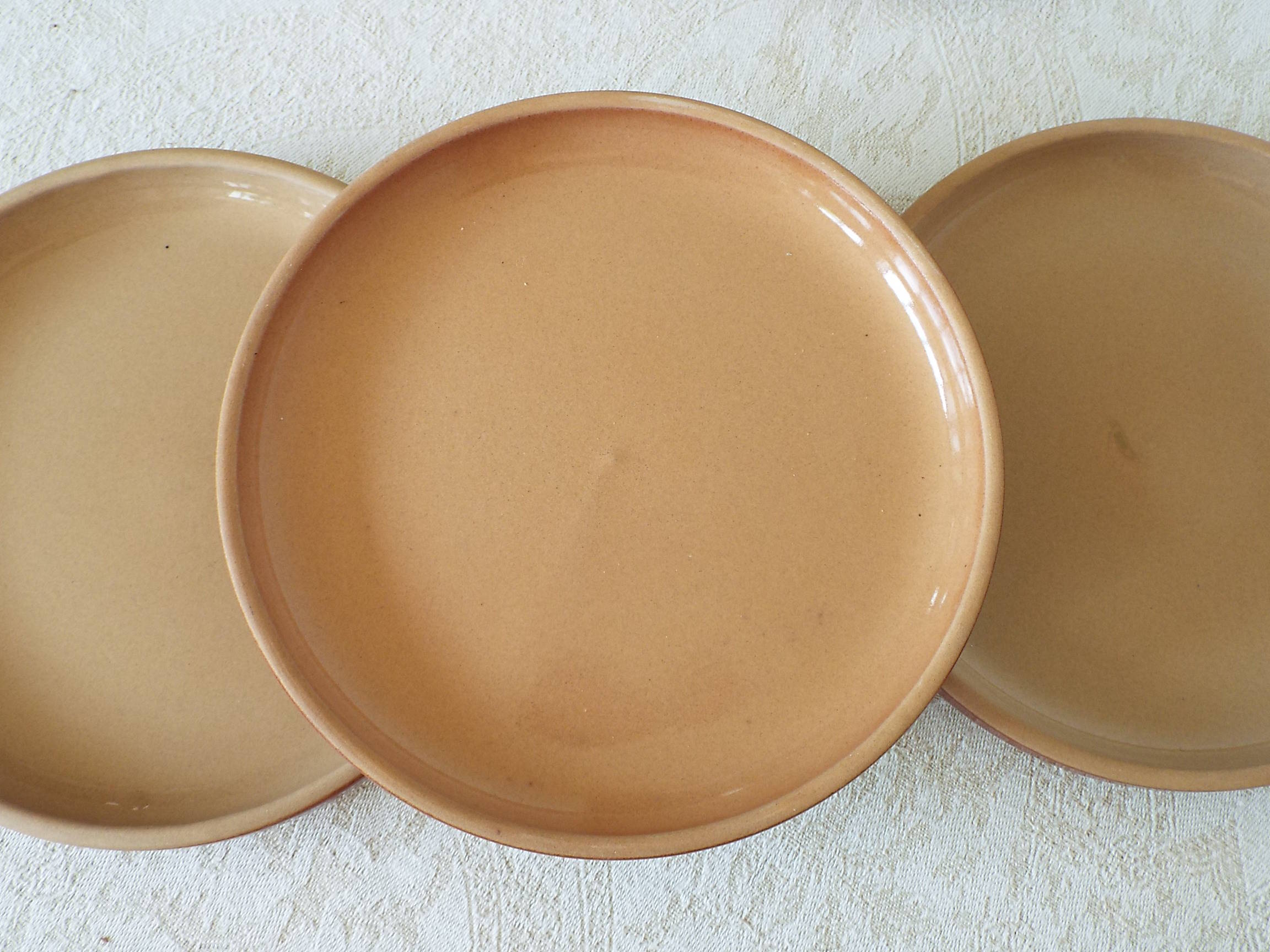 6 Gien stoneware dessert plates