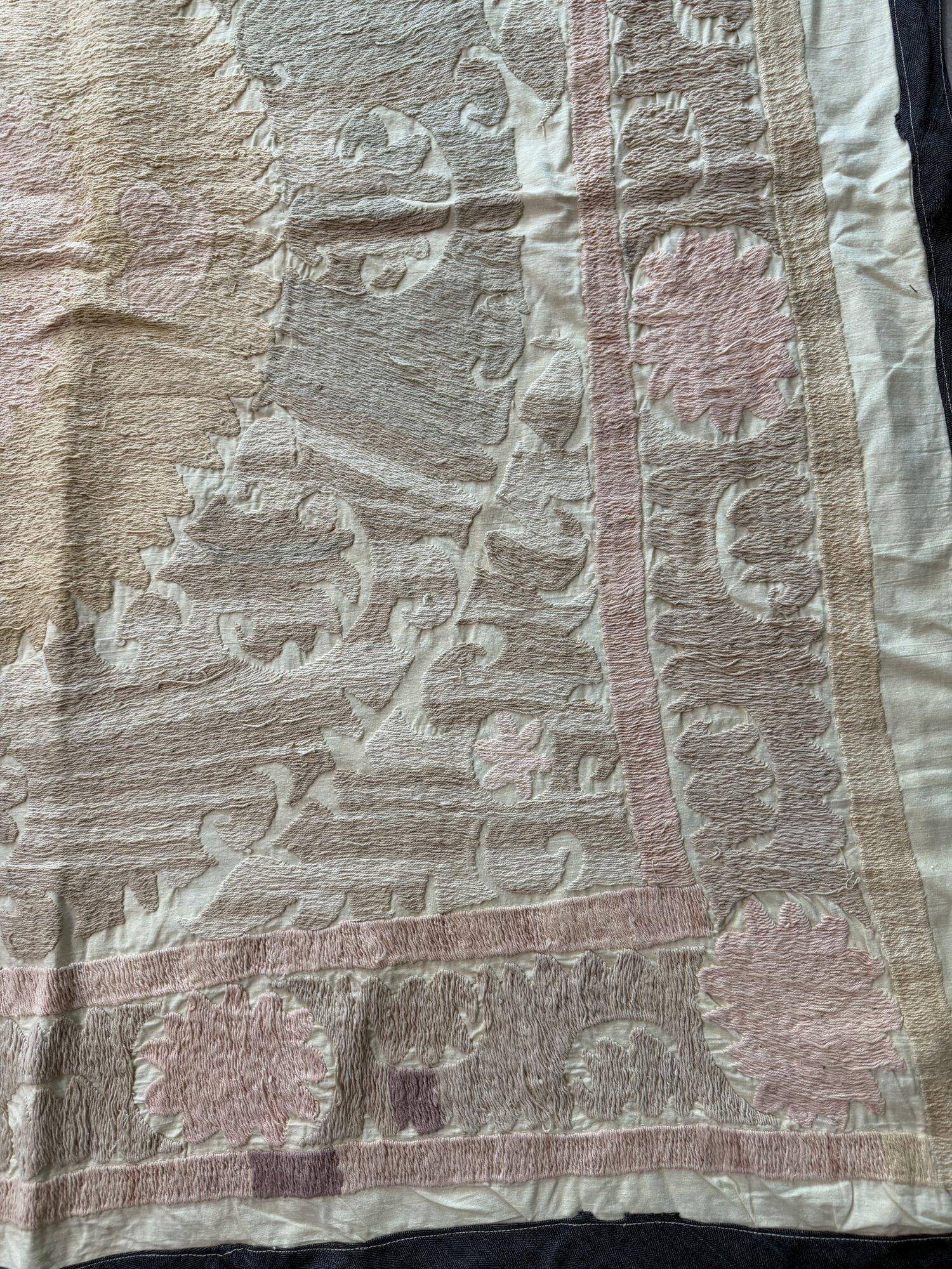 Vintage hand-embroidered tablecloth 135x138 cm