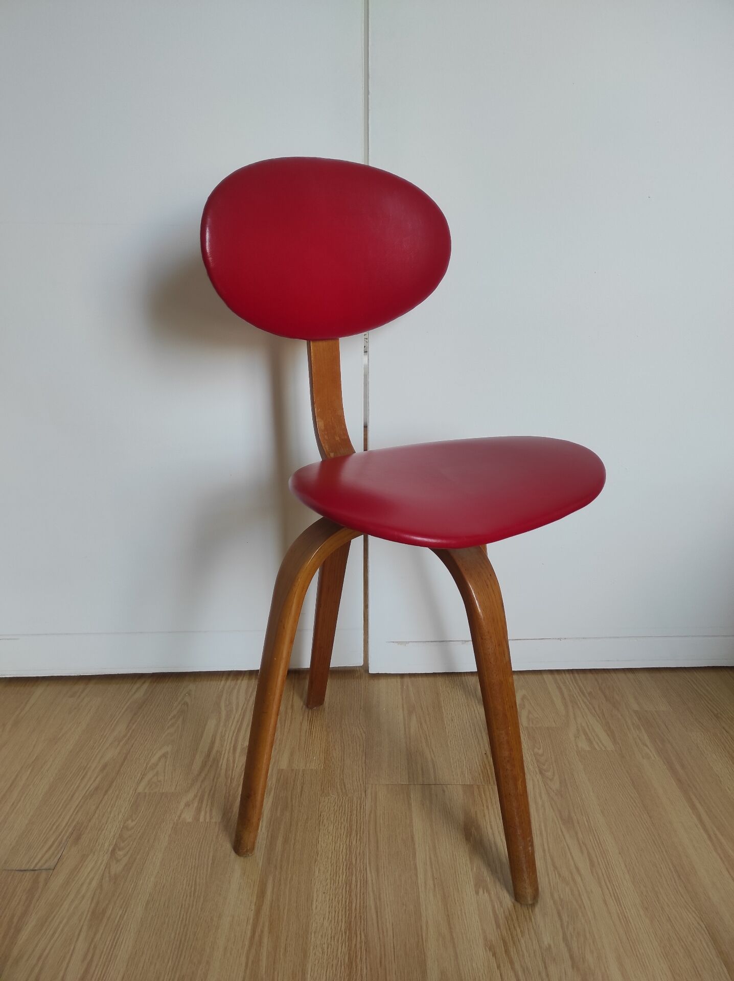 Vintage Bow-Wood chair by Steiner - red seat and dark wood