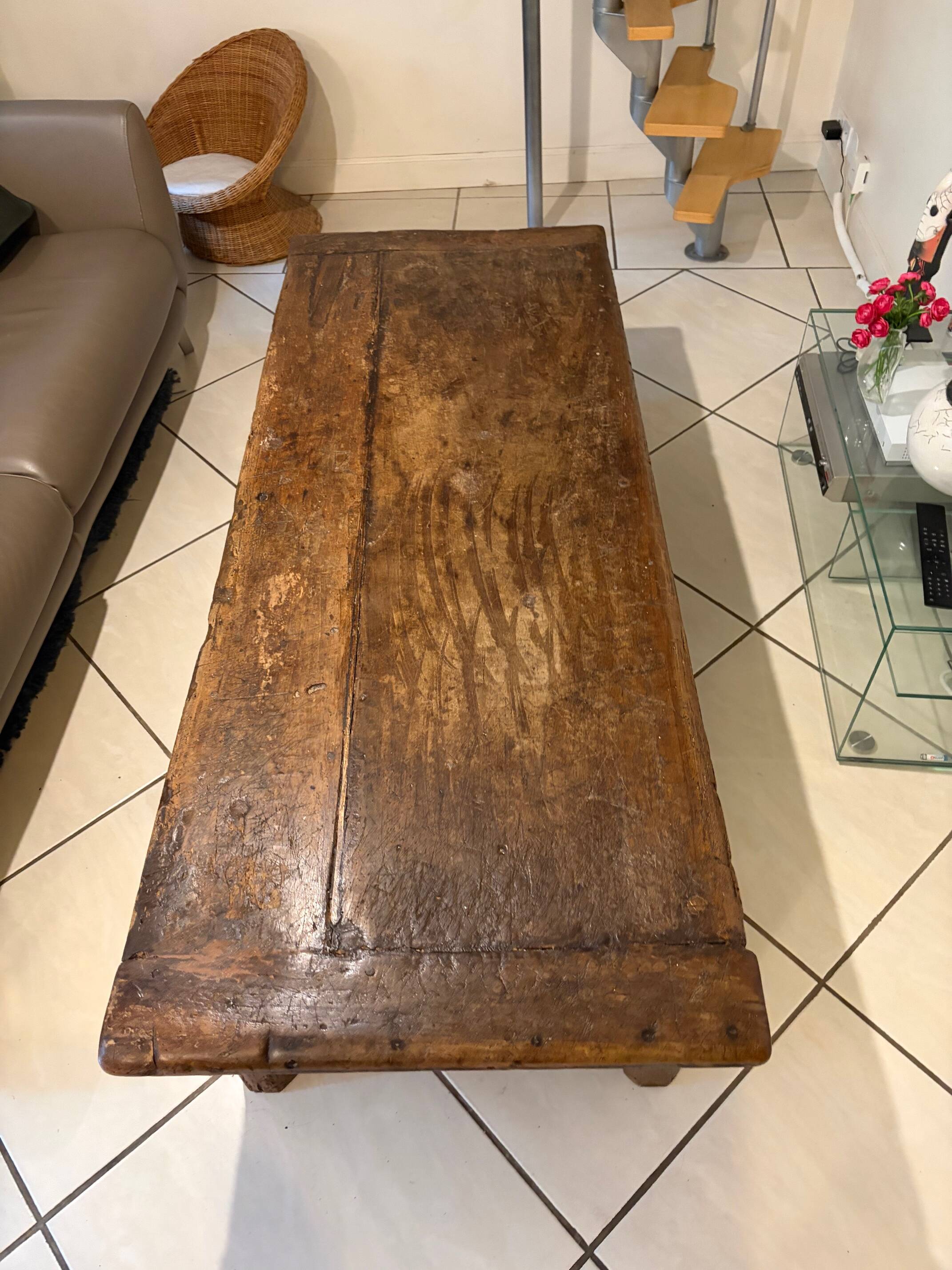 Farm table (game table)