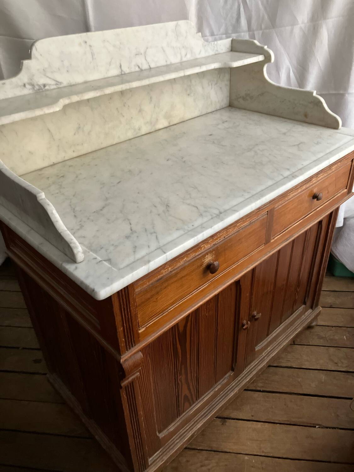 Bathroom furniture - Dressing table,