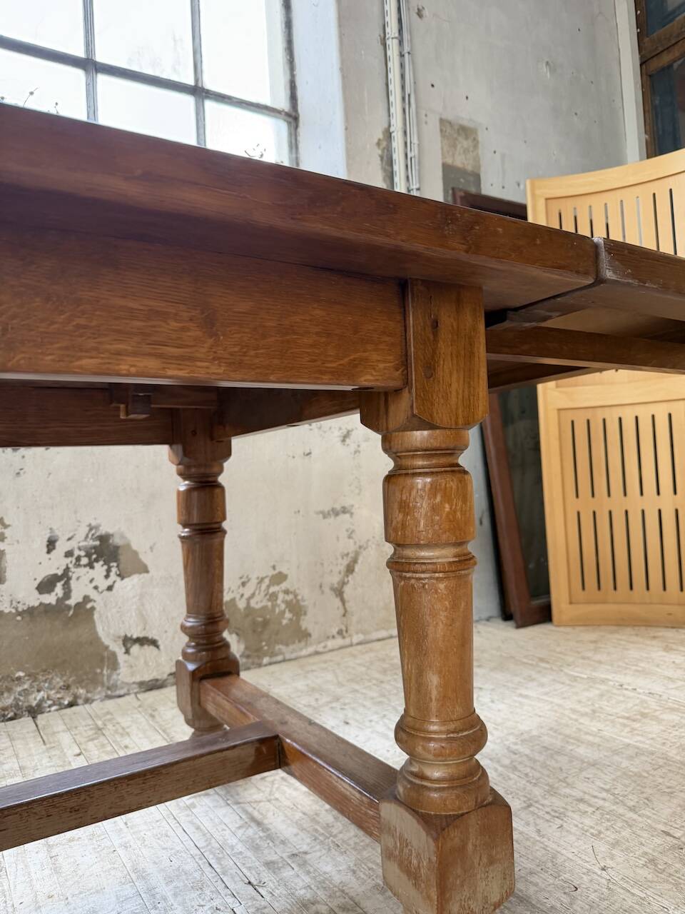 Table repas style drapière noyer 2m5/3m5 1900