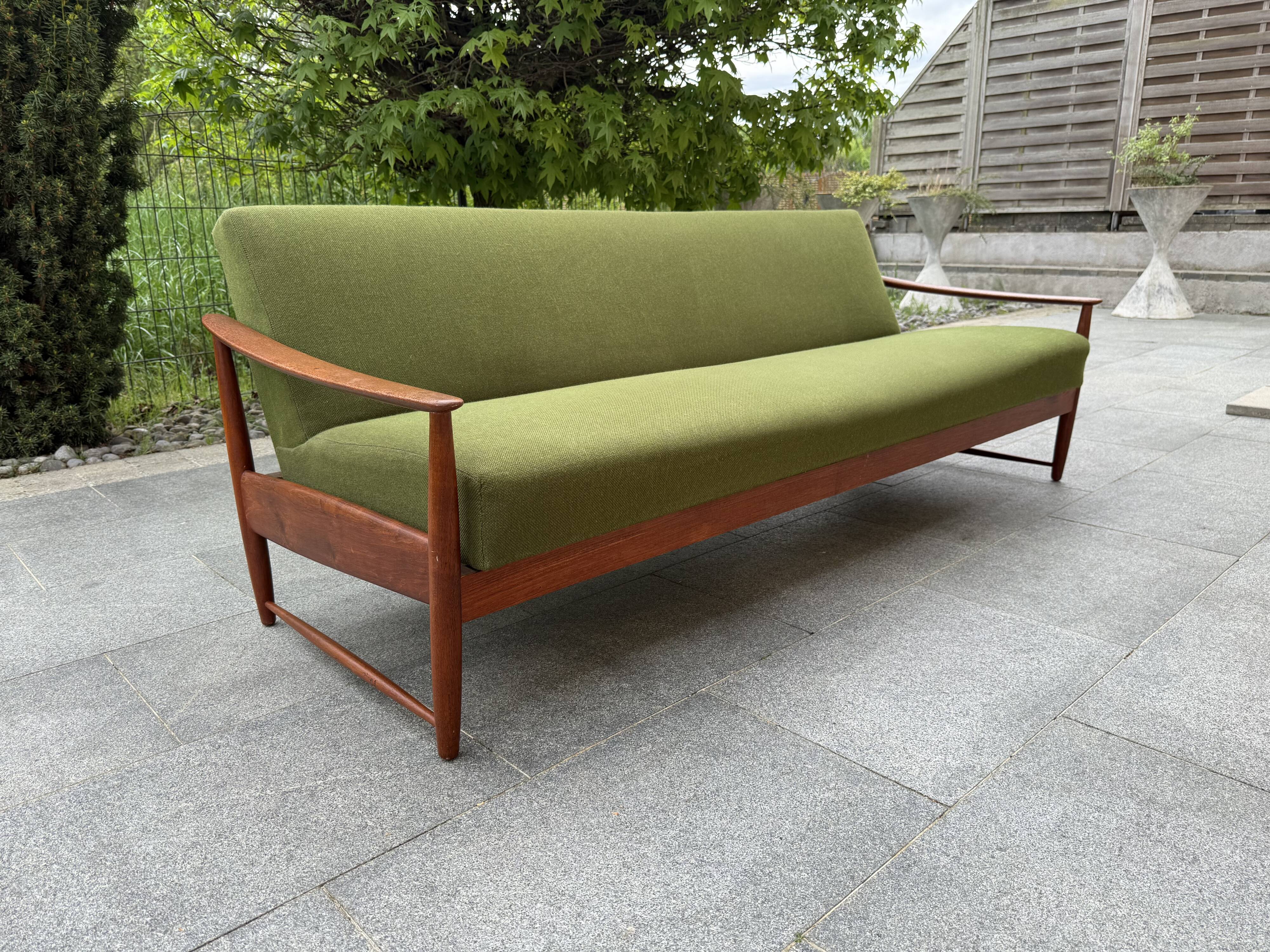 Scandinavian daybed from the 1960s.