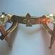 Applies two fires and fleur-de-lys in hammered wrought iron and patina in the old way in the medieval taste
