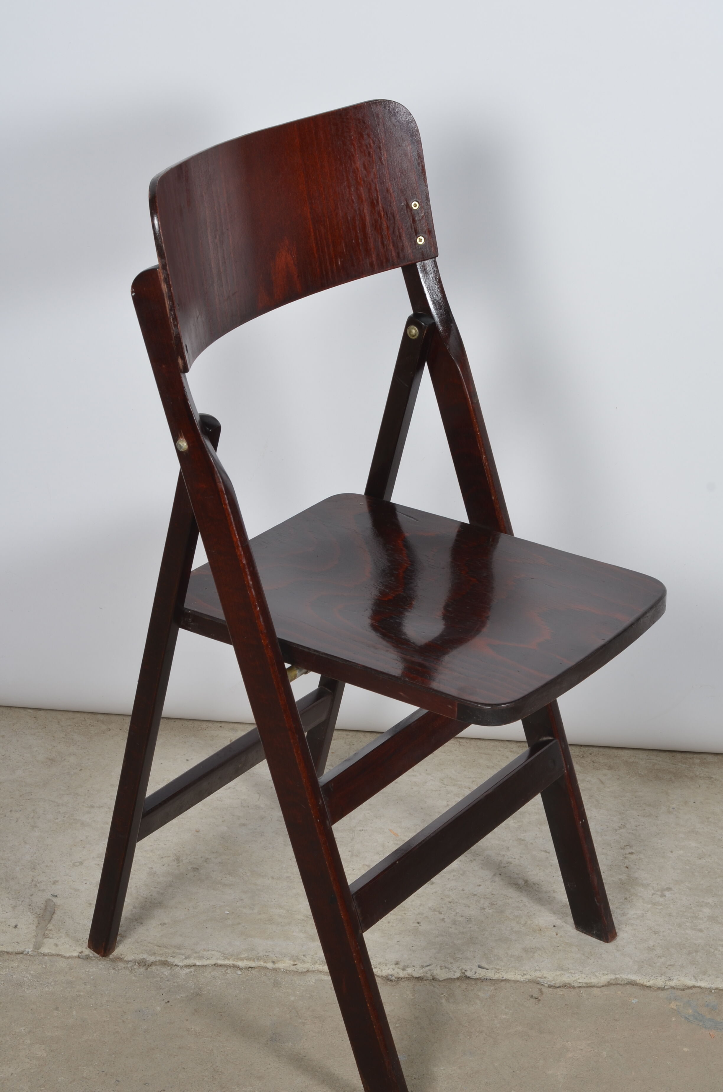 Baumann folding chair
