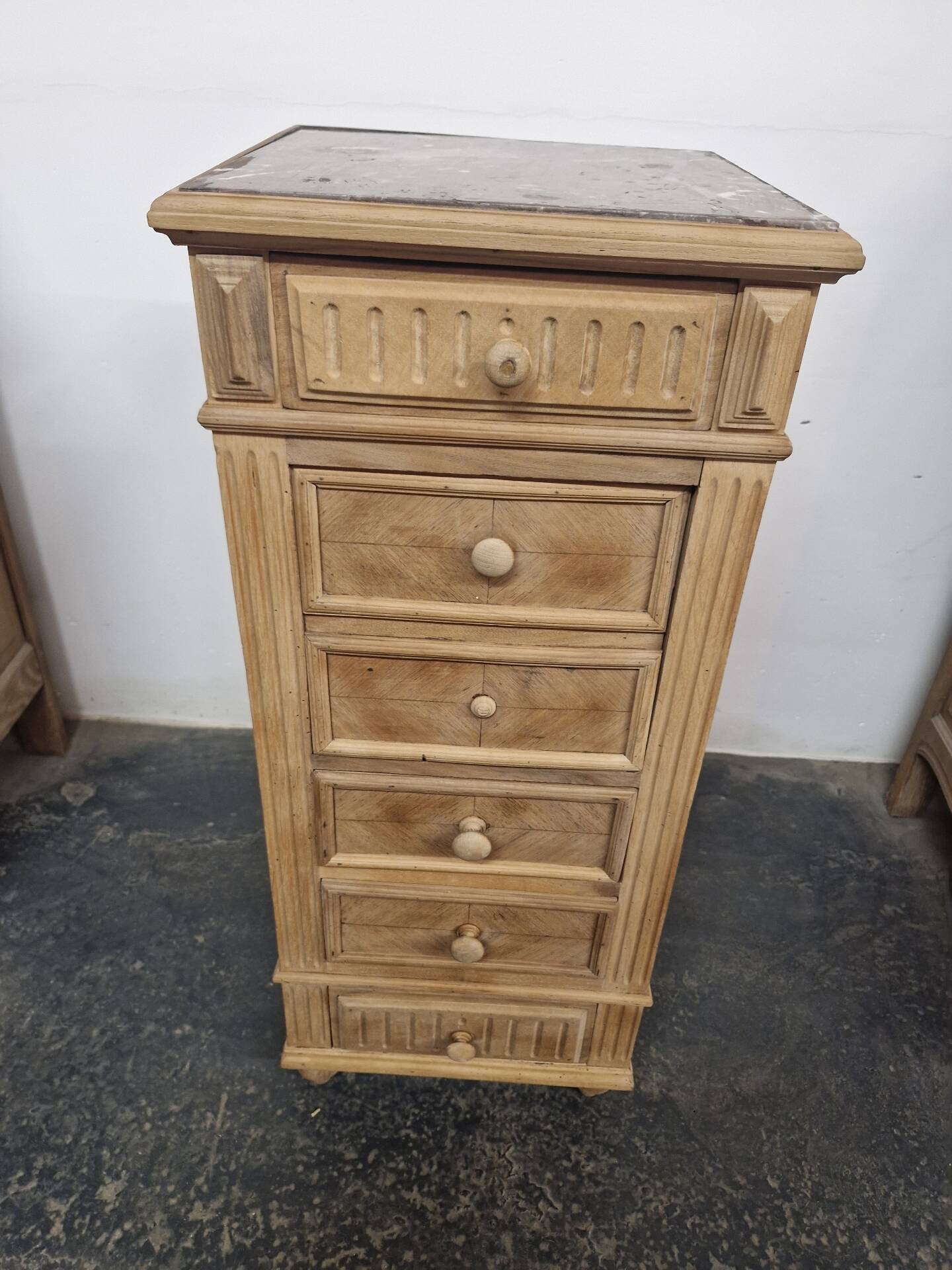 Chiffonier en bois aerogommer