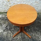 Scandinavian table