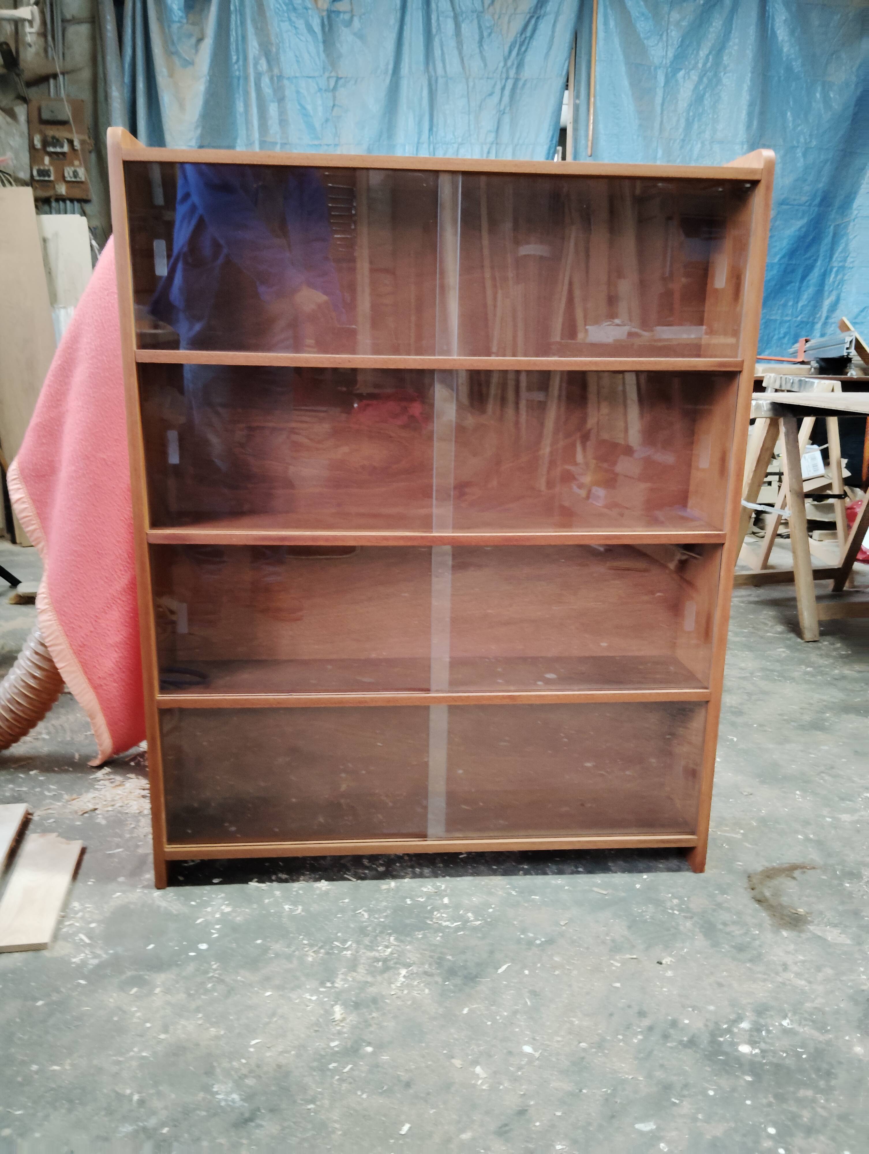 Étagères, bibliothèque vitrine verre/bois