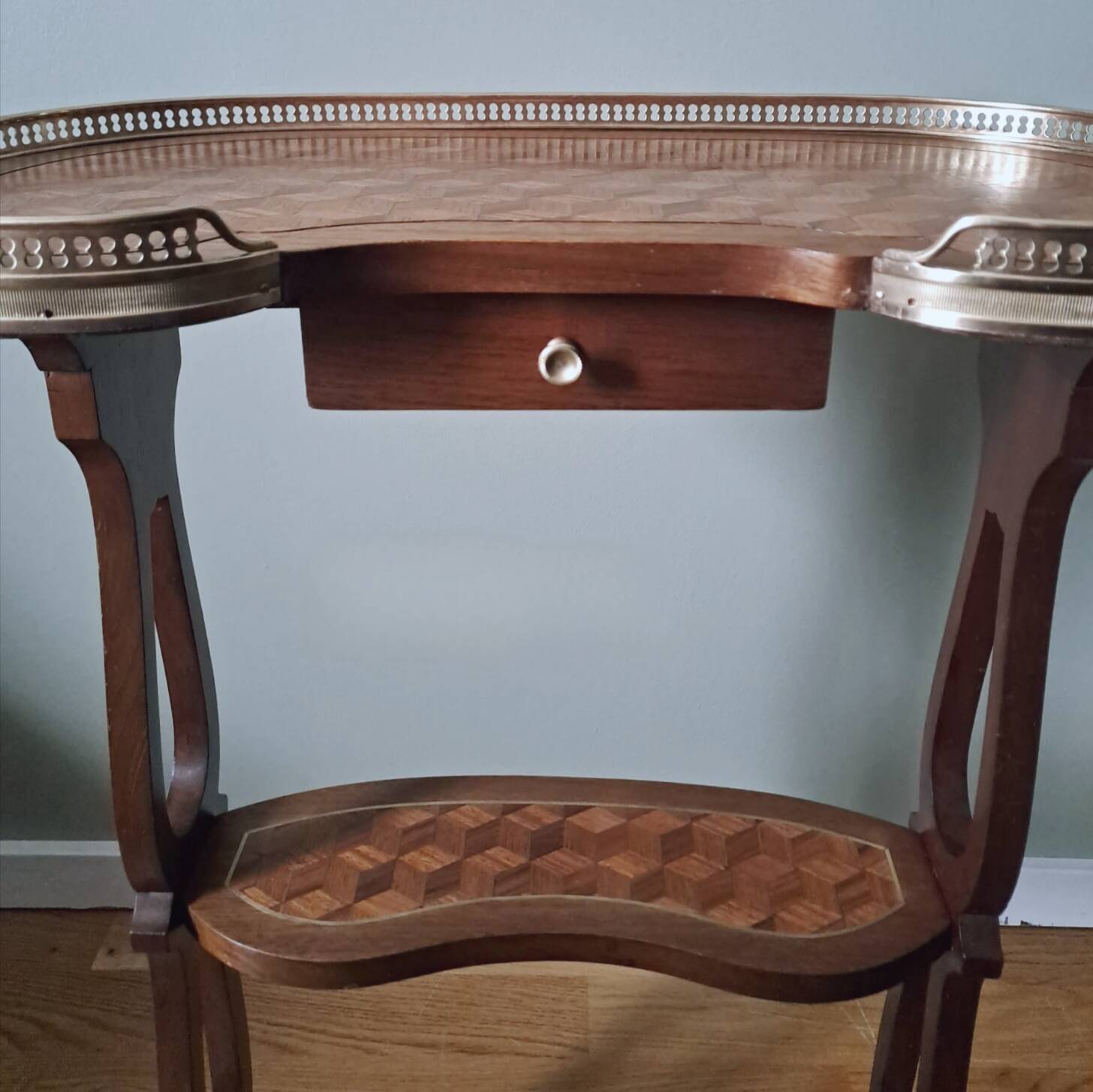 Side table or small table in marquetry