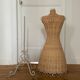 Mannequin portemanteau sur pied