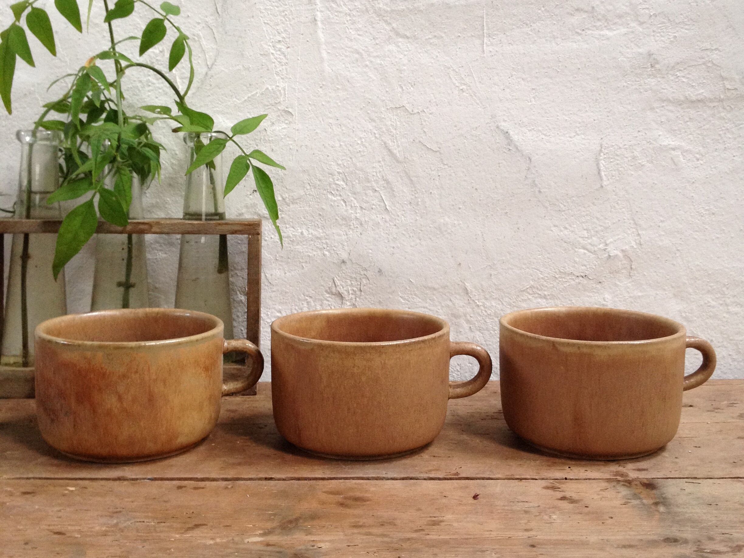 Trio of sandstone lunch cups