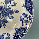 Set of 7 flat plates in Gien earthenware, Delft décor