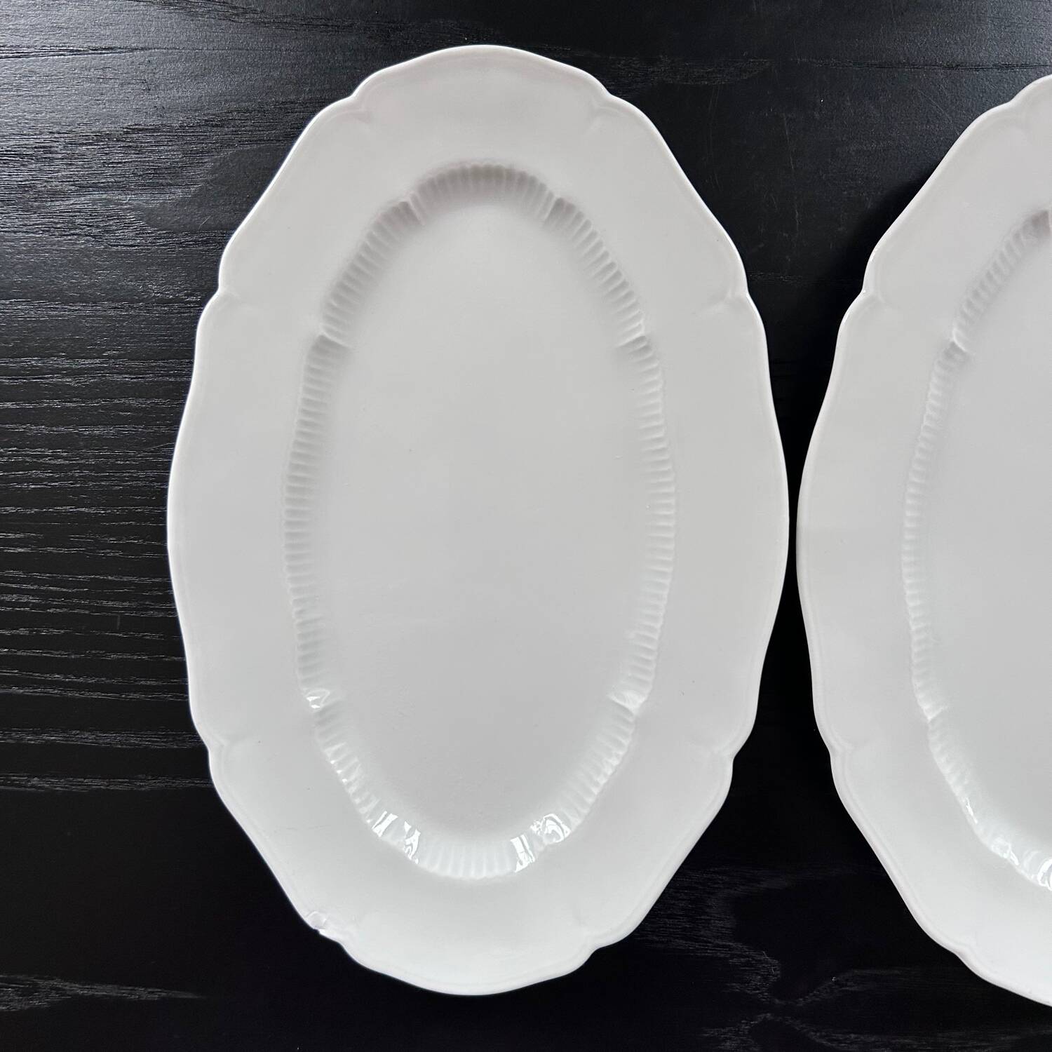 Pair of classic oval dishes